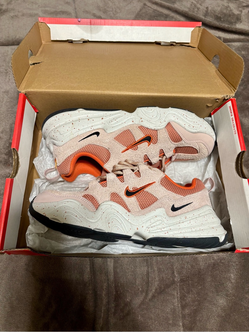 2024
Nike Wmns Tech Hera 'Terra Blush
Pink Oxford'